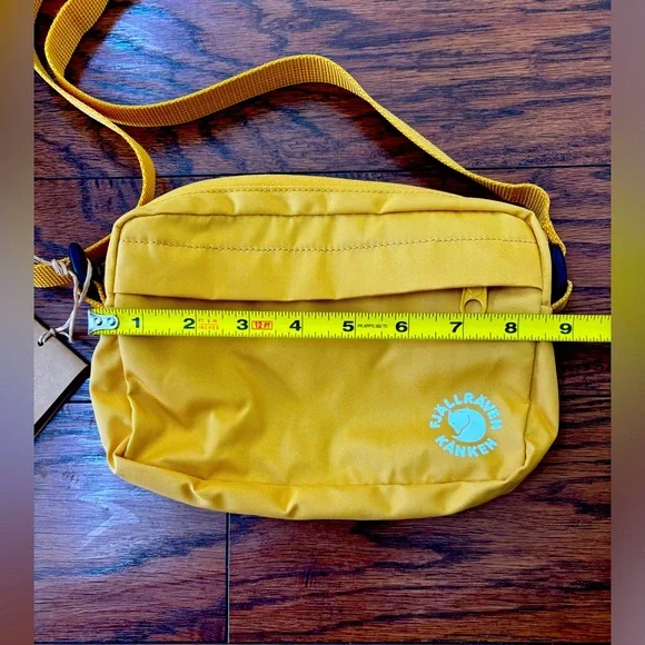 Fjallraven Tree-Kanken Pocket in Maple🍁 Yellow - Picture 6 of 7